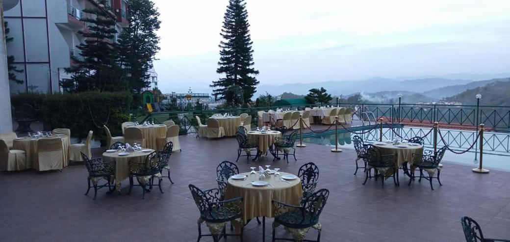 Kasauli Resort By Piccadily Bagian luar foto